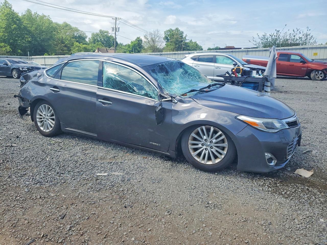 2014 Toyota Avalon Hybrid Xle Premium - Image 4
