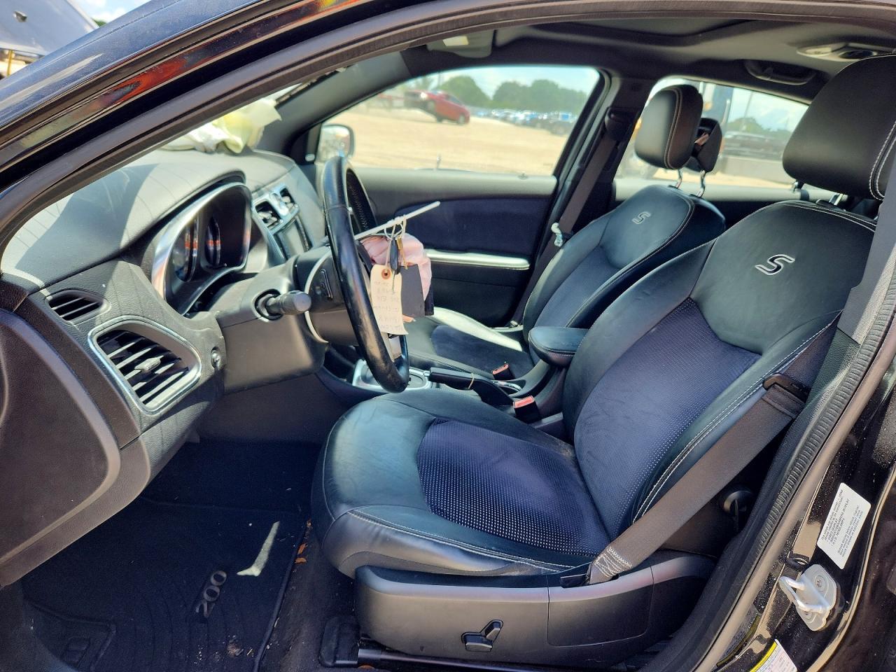 2012 Chrysler 200 S - Фото 7