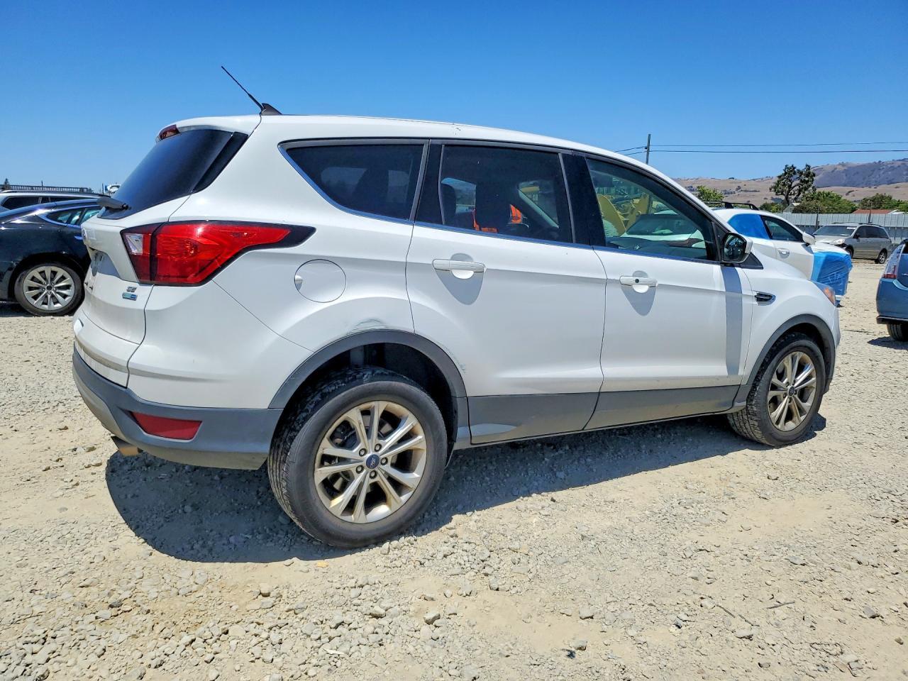 2019 Ford Escape Se - Фото 3