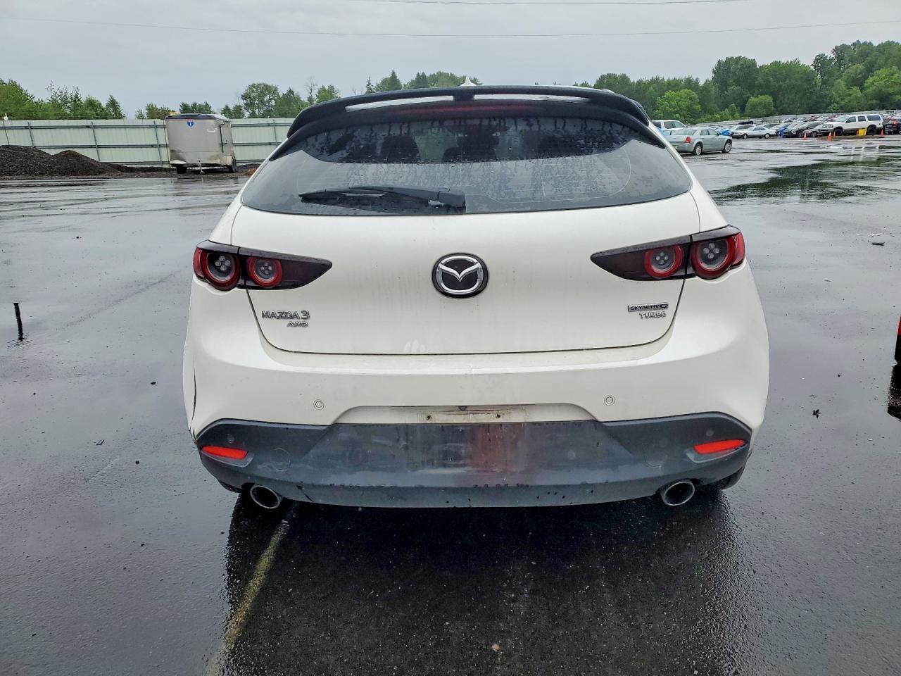 2021 Mazda 3 Premium Plus - Фото 6