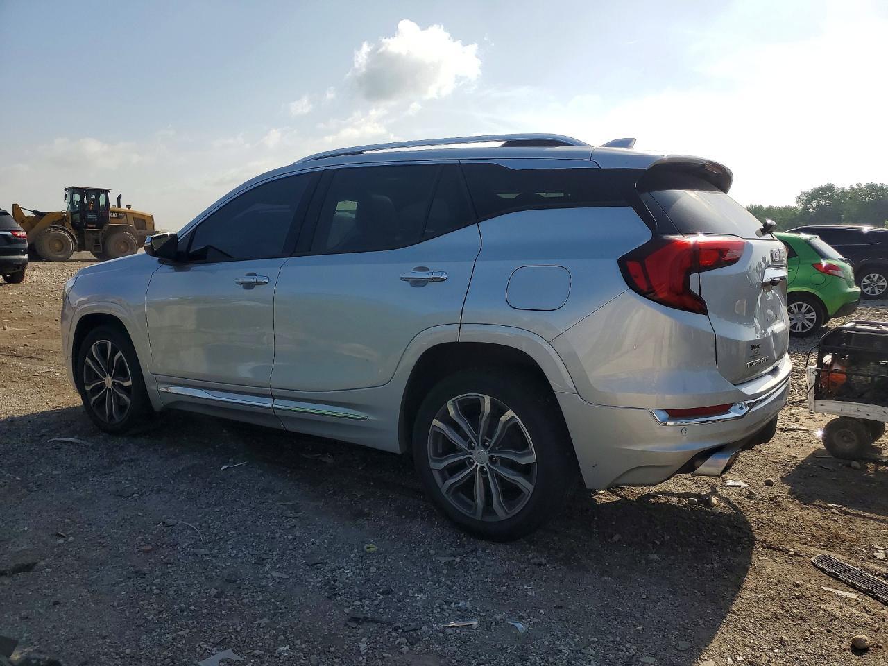 2020 GMC Terrain Denali - Фото 2