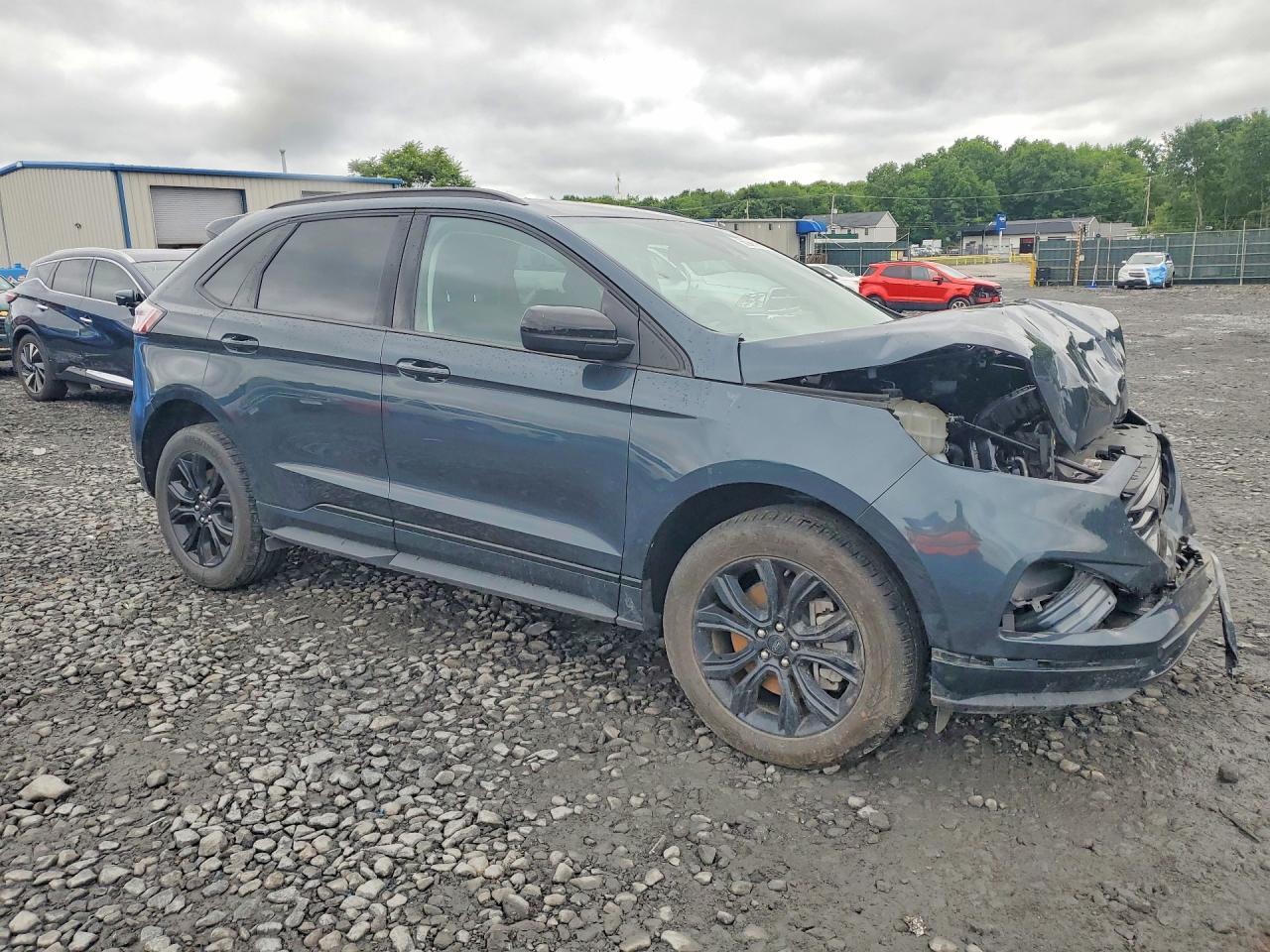 2024 Ford Edge Se - Image 4