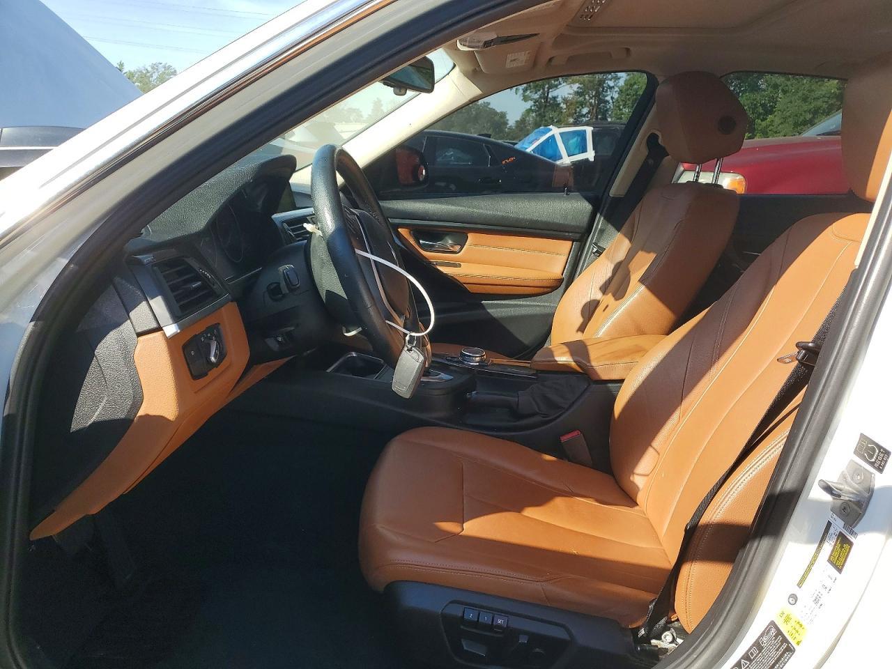 2015 BMW 328 Xi - Image 7