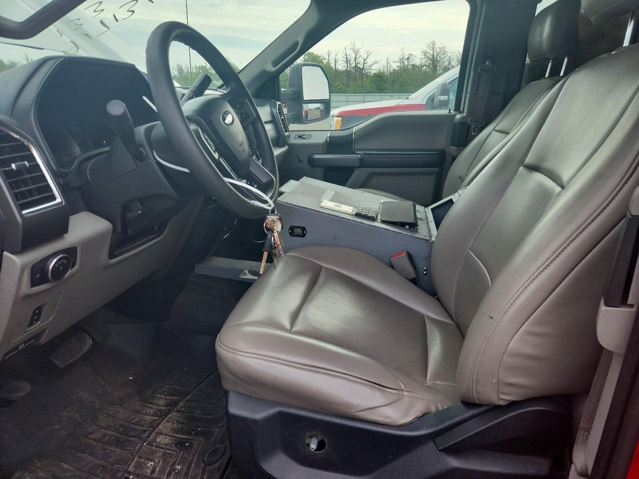 2017 Ford F550 Super Duty - Фото 7