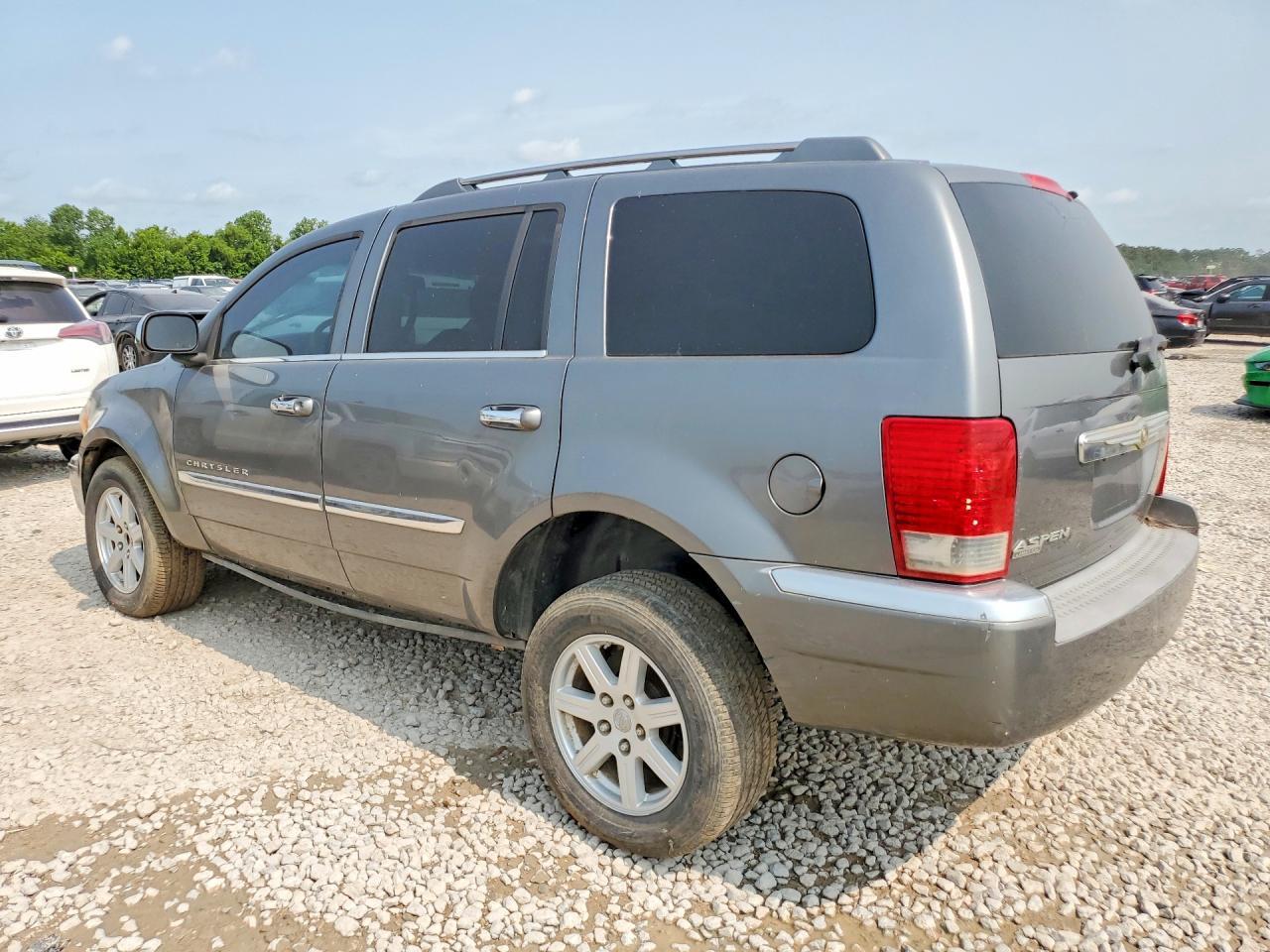 2007 Chrysler Aspen Limited - Фото 2