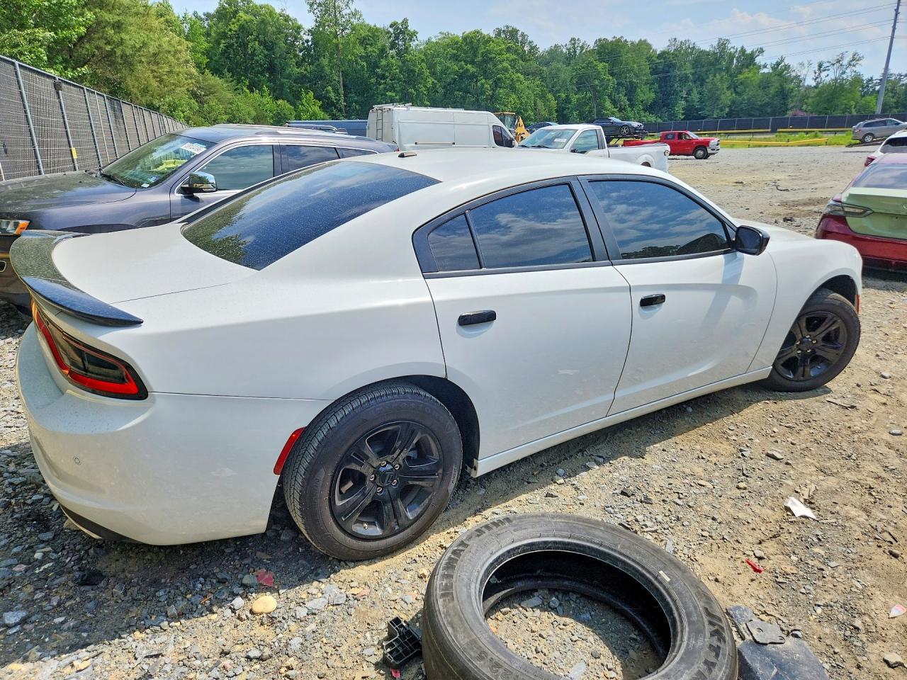 2022 Dodge Charger Sxt - Image 3