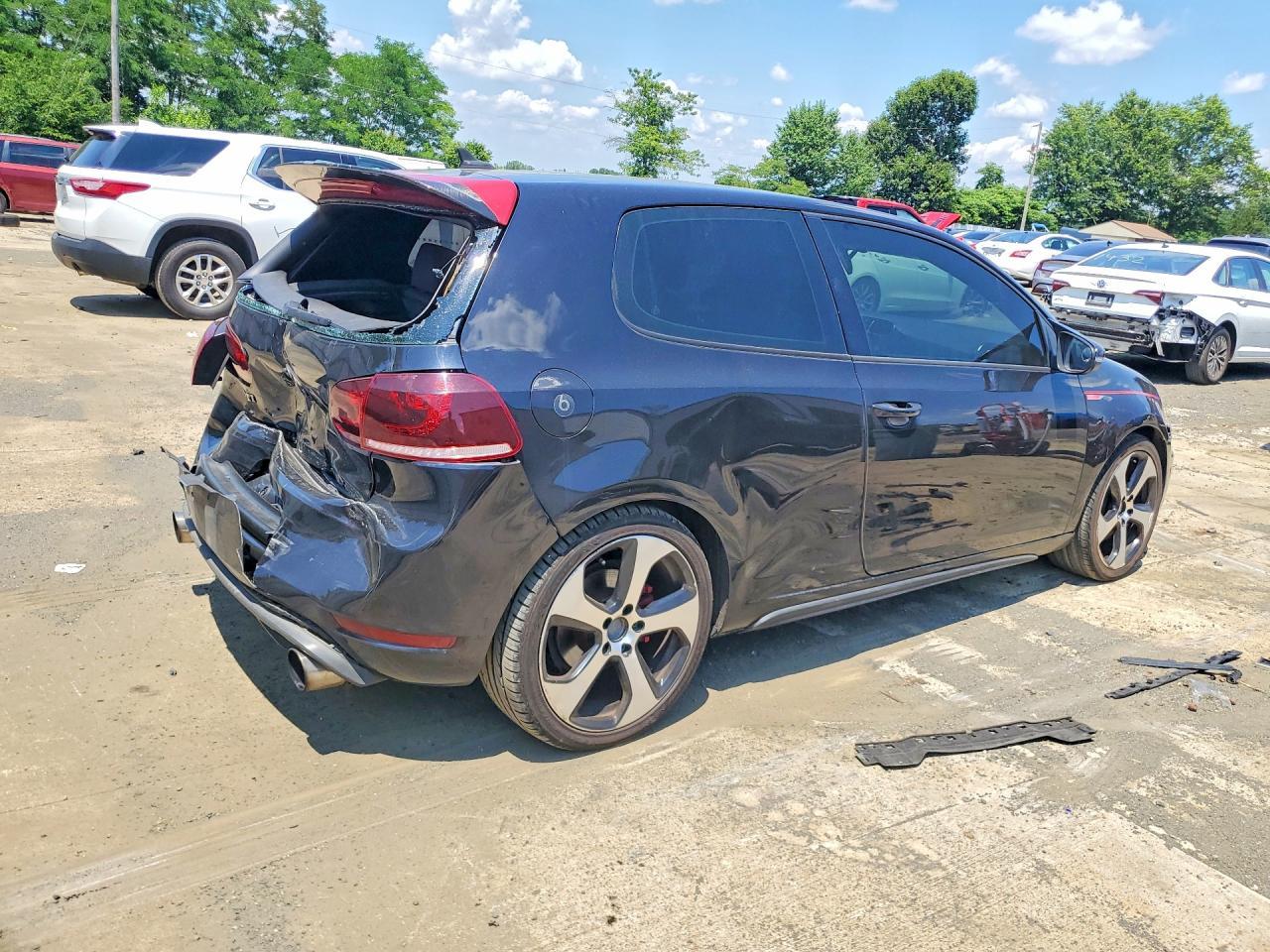 2011 Volkswagen Gti - Image 3