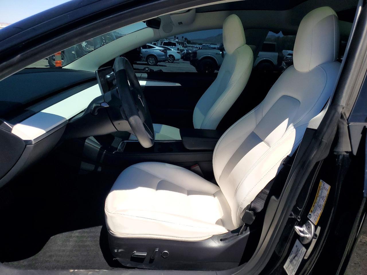 2023 Tesla Model 3 - Фото 7