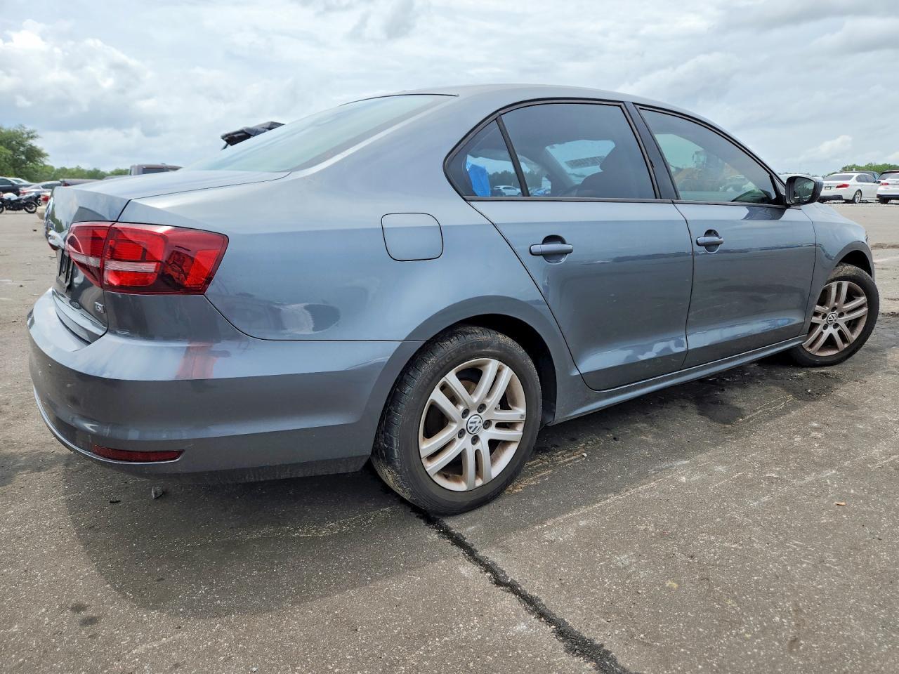 2018 Volkswagen Jetta S - Фото 3