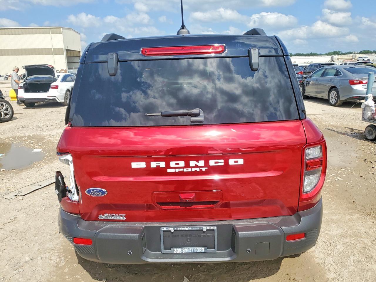 2025 Ford Bronco Sport Outer Banks - Фото 6