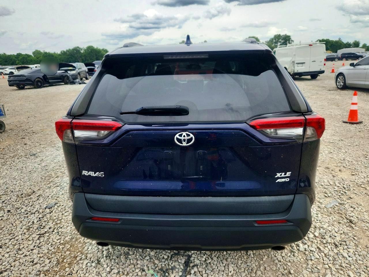 2021 Toyota Rav4 Xle Premium - Фото 6