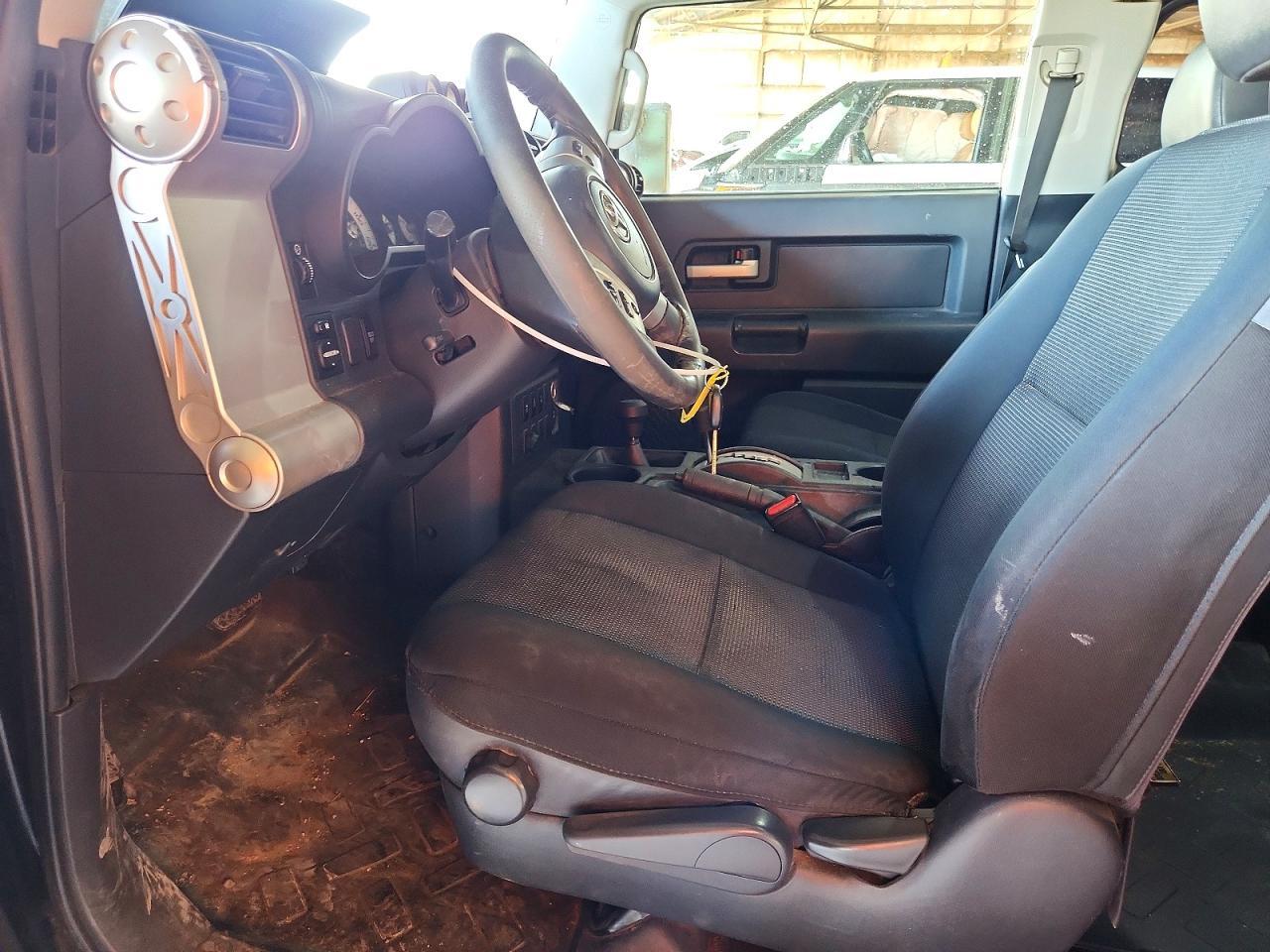 2012 Toyota Fj Cruiser Base - Image 7