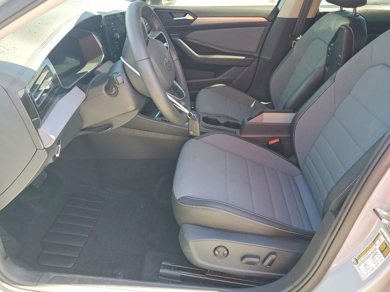 2025 Volkswagen Jetta Se - Фото 7