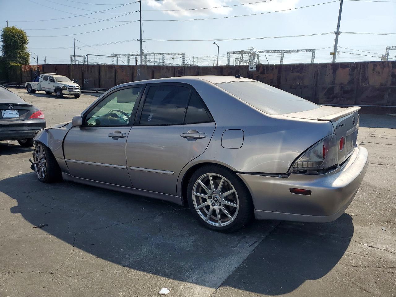 2004 Lexus Is 300 - Фото 2