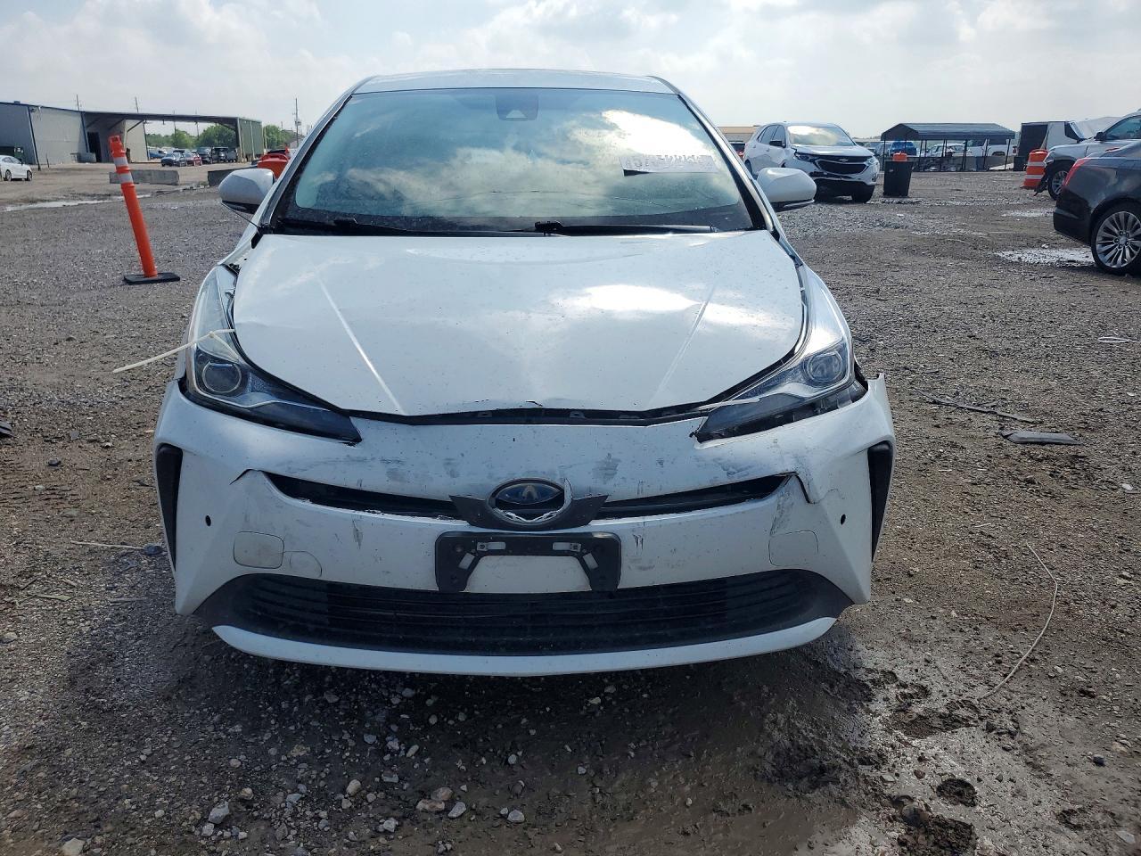 2019 Toyota Prius Le - Image 5