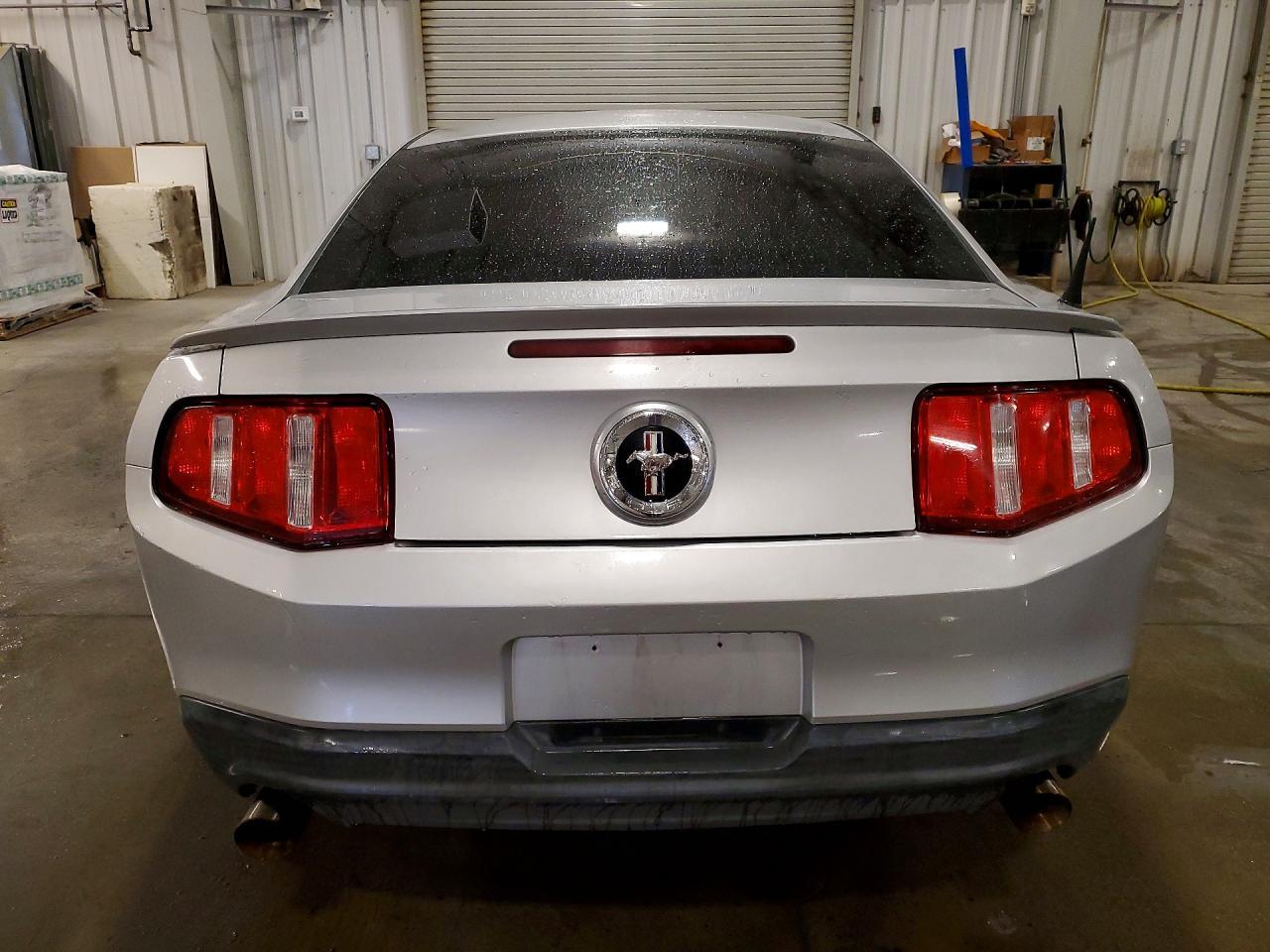 2011 Ford Mustang - Фото 6