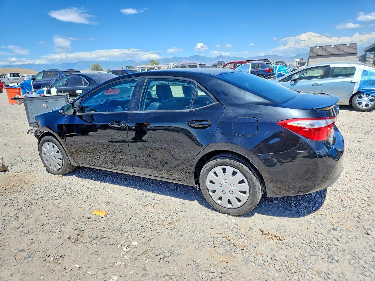 2015 Toyota Corolla S Plus - Фото 2