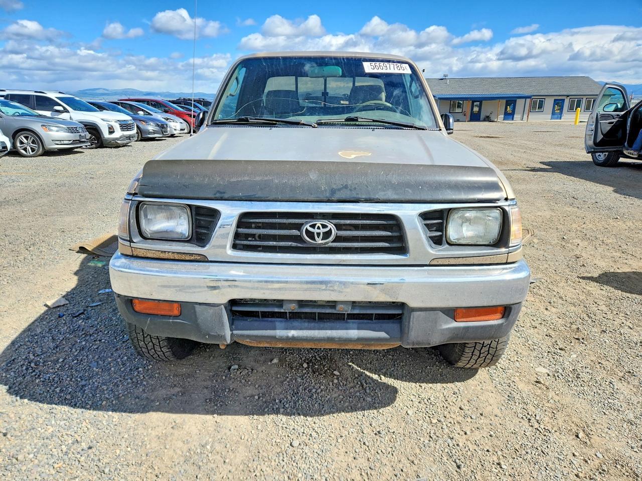 1995 Toyota Tacoma Xtracab - Image 5