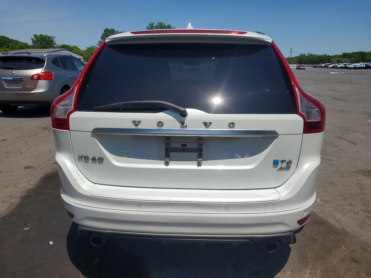 2015 Volvo Xc60 T6 R-Design Platinum - Image 6
