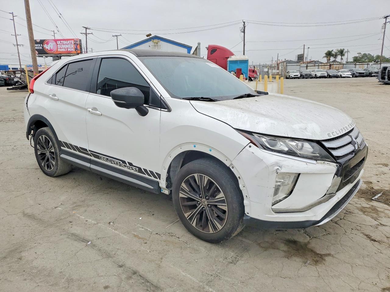 2018 Mitsubishi Eclipse Cross Se - Image 4