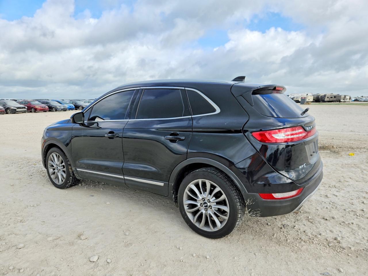 2018 Lincoln Mkc Reserve - Image 2