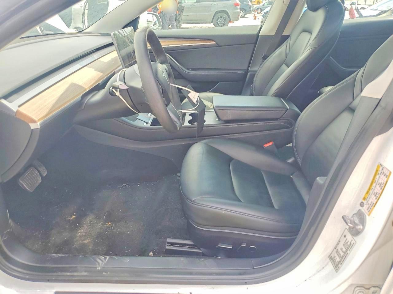 2022 Tesla Model 3 - Image 7