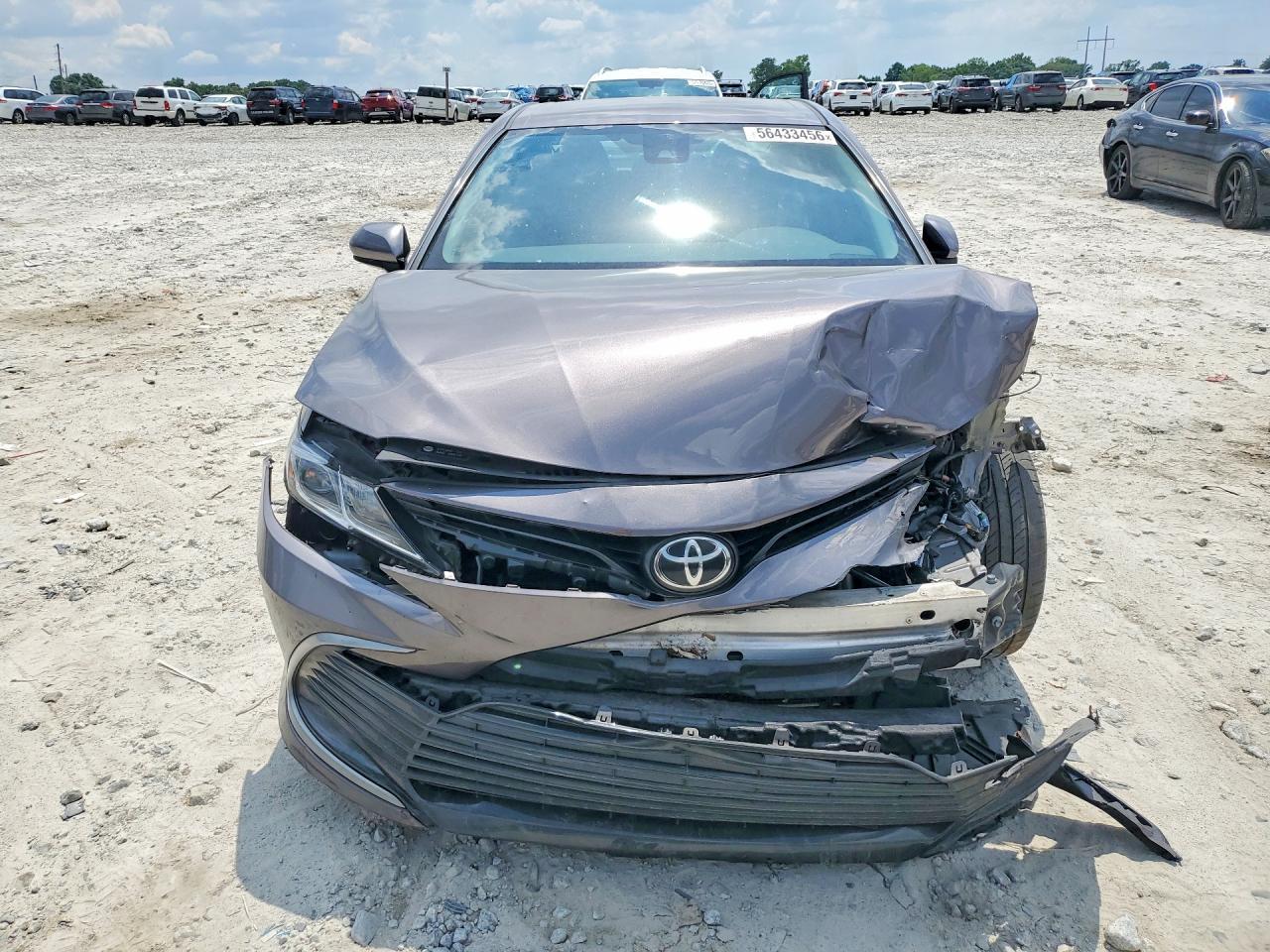 2022 Toyota Camry Le - Image 5