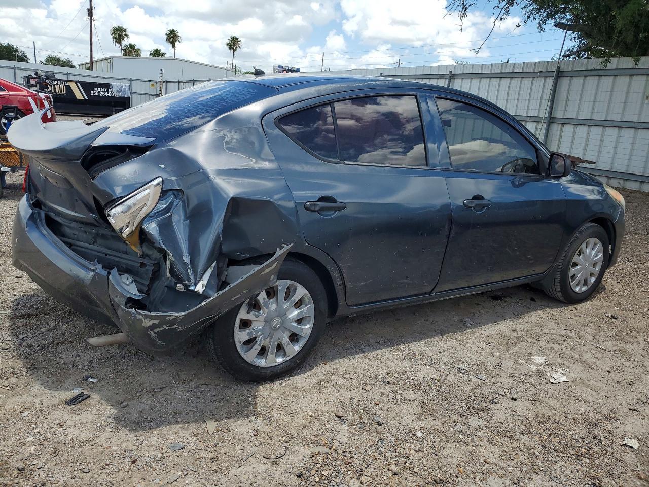2015 Nissan Versa 1.6 S Plus - Image 3