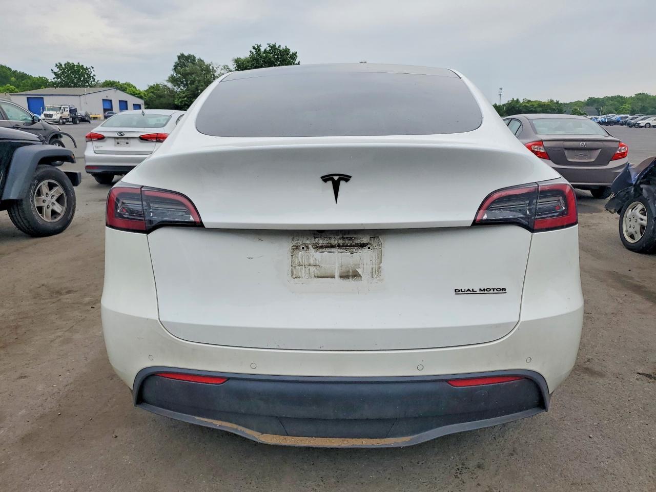 2022 Tesla Model Y - Image 6