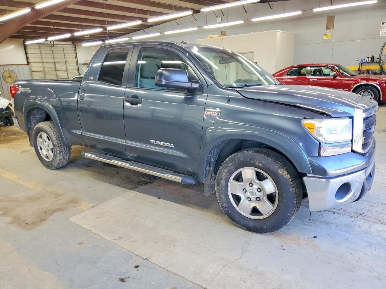 2010 Toyota Tundra Double Cab Sr5 - Image 4
