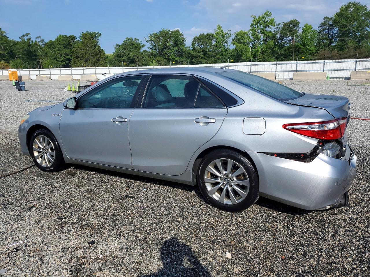 2015 Toyota Camry Hybrid Xle - Фото 2