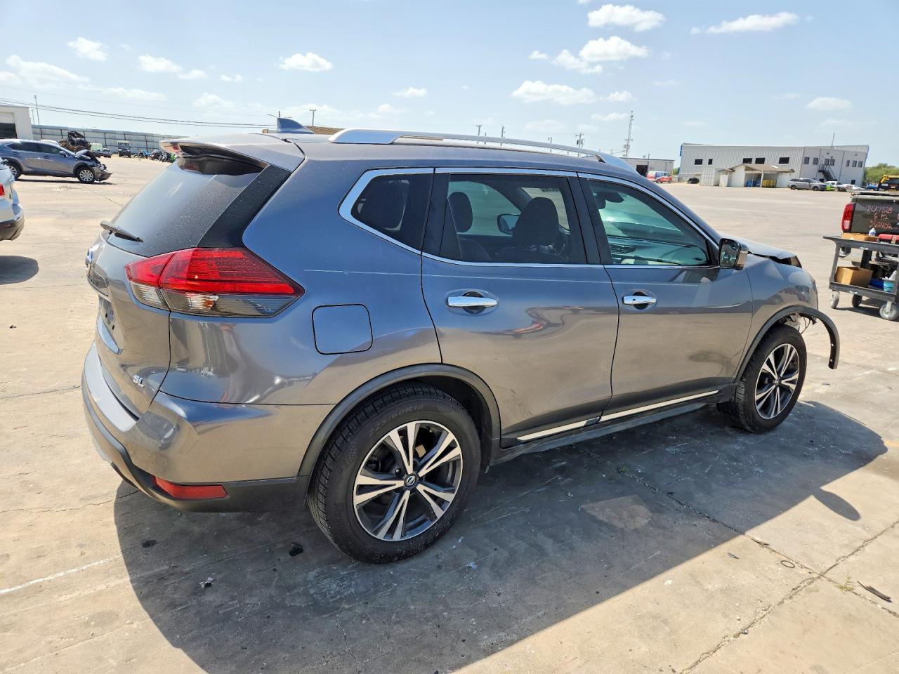 2017 Nissan Rogue Sl - Фото 3