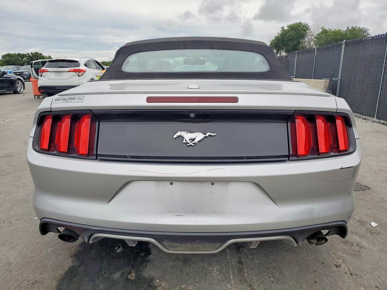 2017 Ford Mustang - Image 6