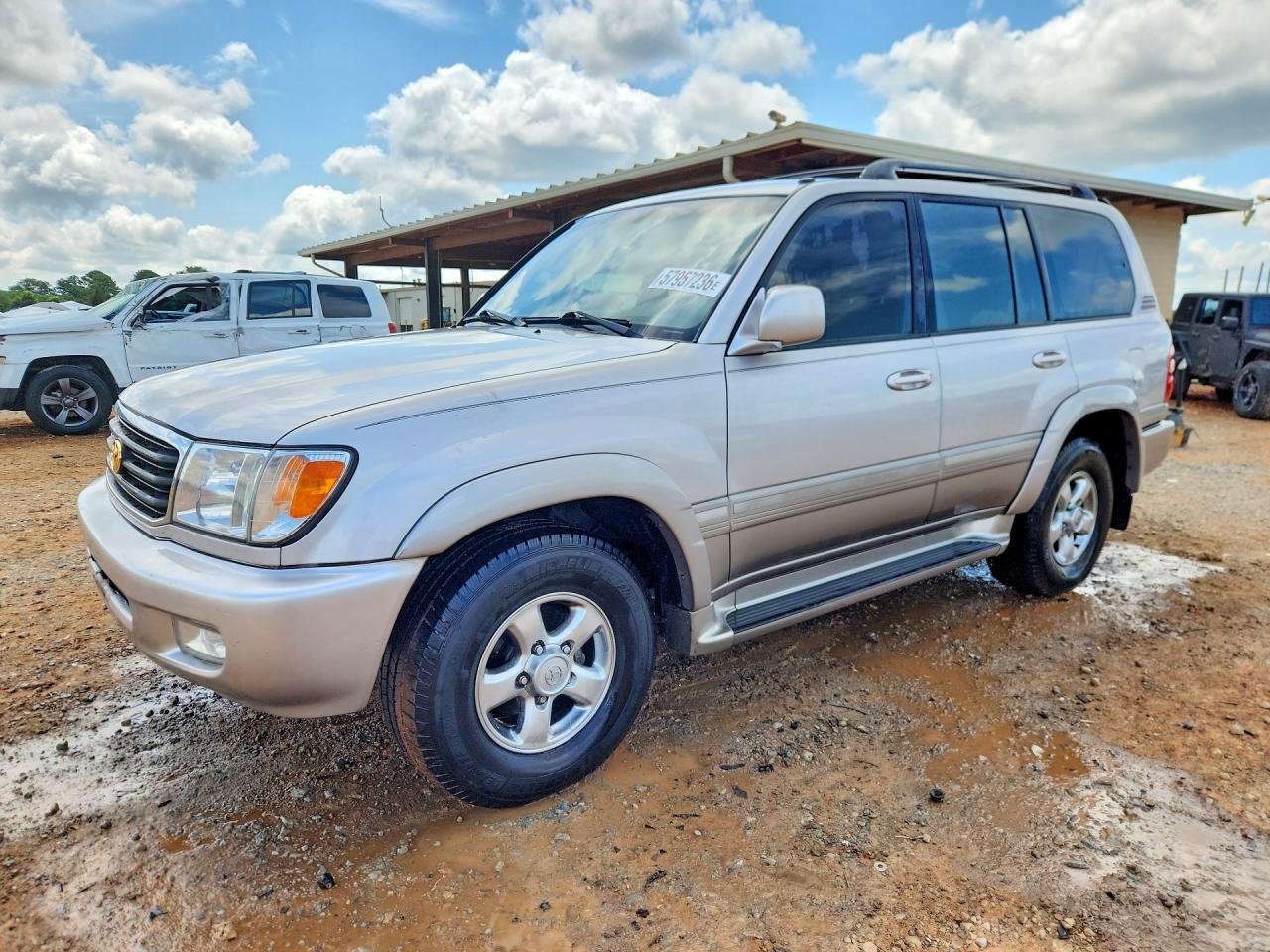 2002 Toyota Land Cruiser Base