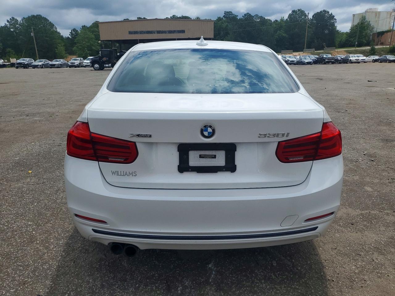 2018 BMW 330 Xi - Фото 6