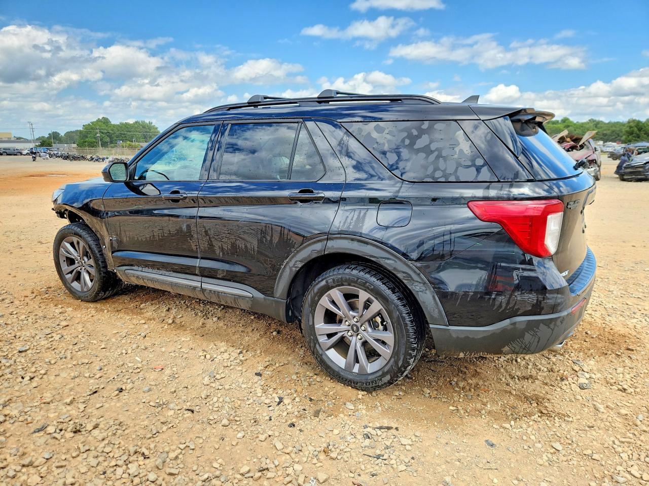 2023 Ford Explorer Xlt - Фото 2