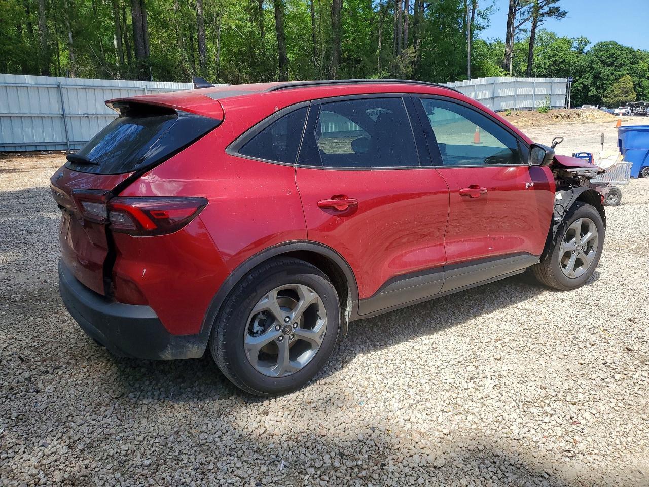 2025 Ford Escape St Line - Image 3