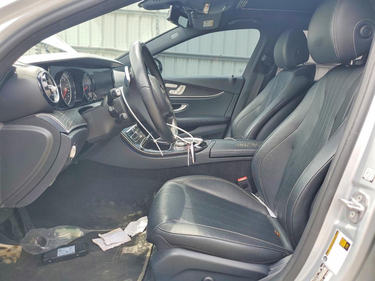 2017 Mercedes-Benz E 300 4Matic - Image 7