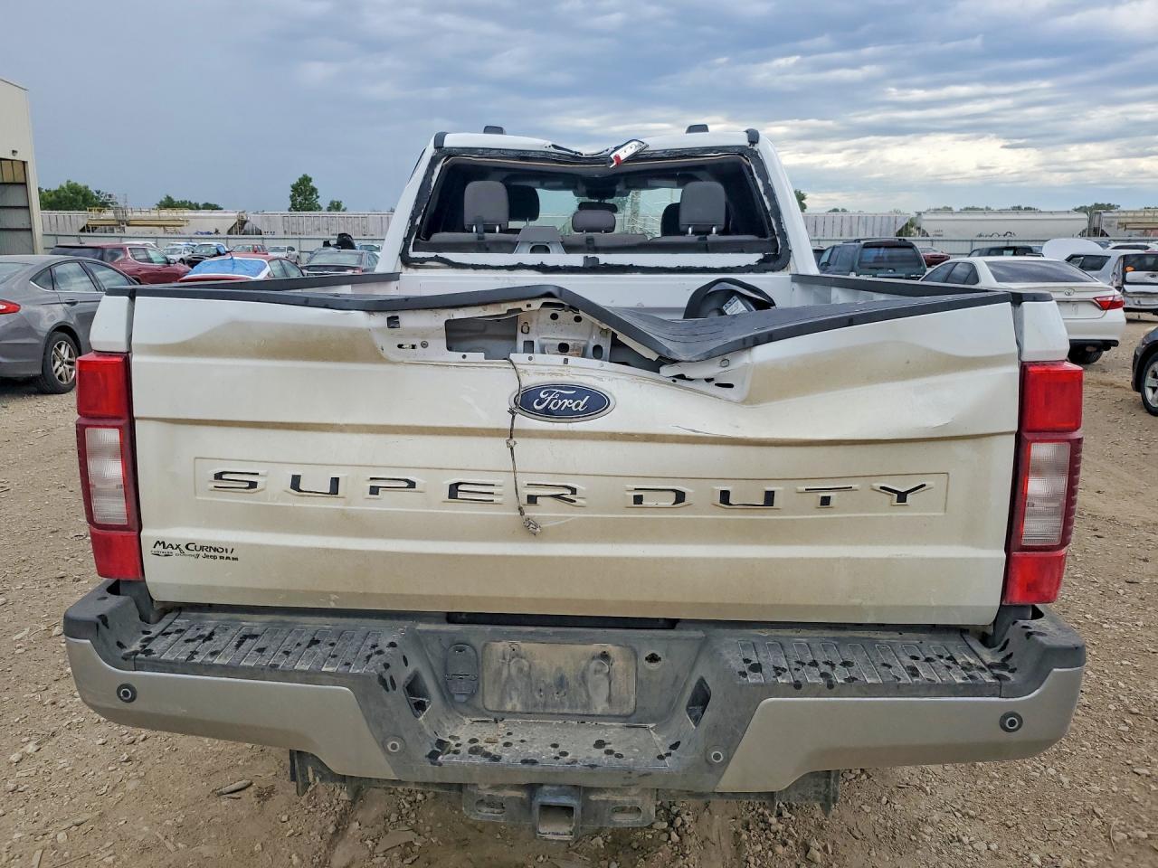 2021 Ford F250 Super Duty - Image 6