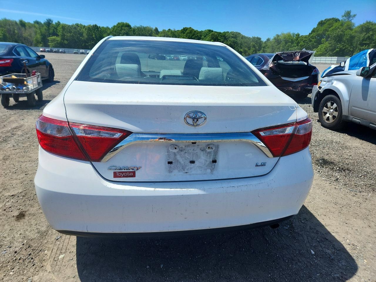 2017 Toyota Camry Le - Фото 6