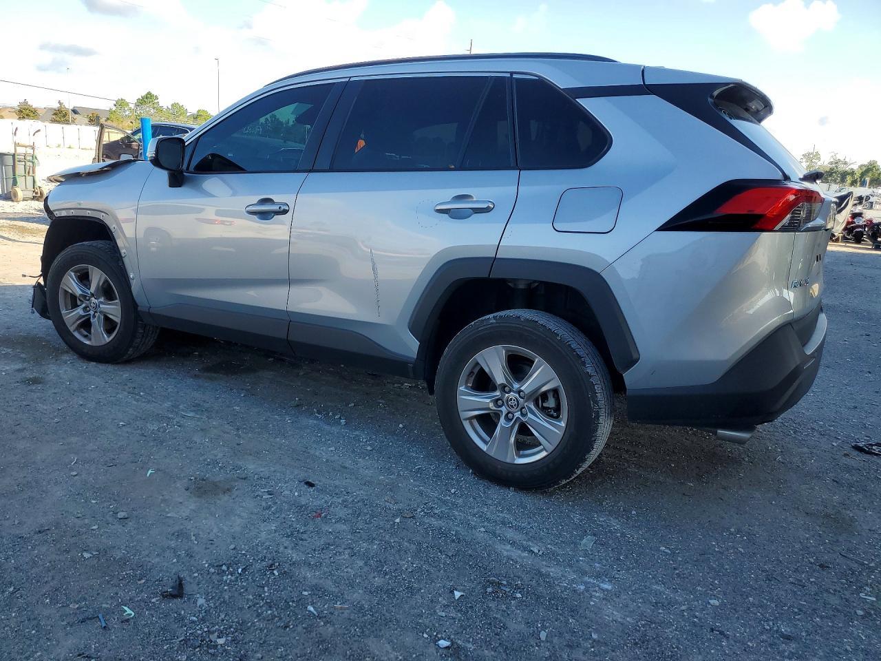 2023 Toyota Rav4 Xle - Фото 2