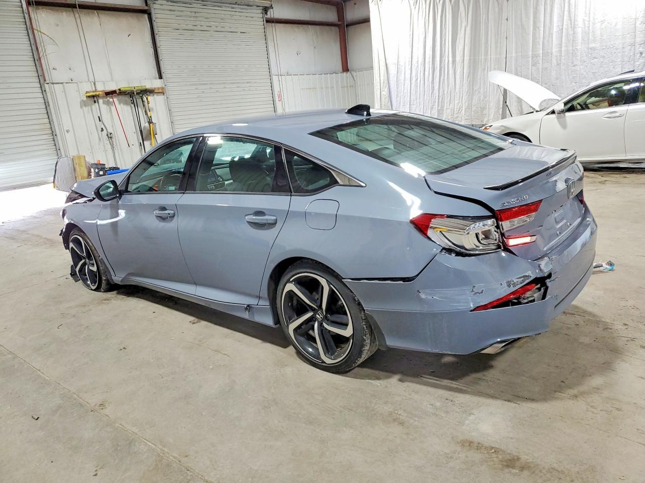 2022 Honda Accord Sport - Image 2
