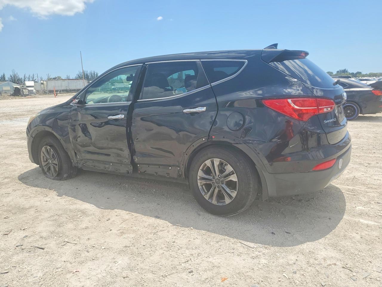 2016 Hyundai Santa Fe Sport 2.4L - Image 2