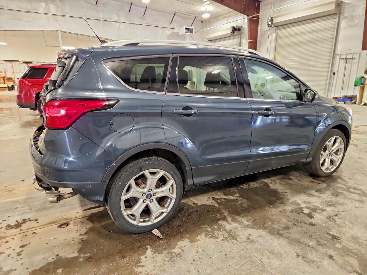 2019 Ford Escape Titanium - Image 3