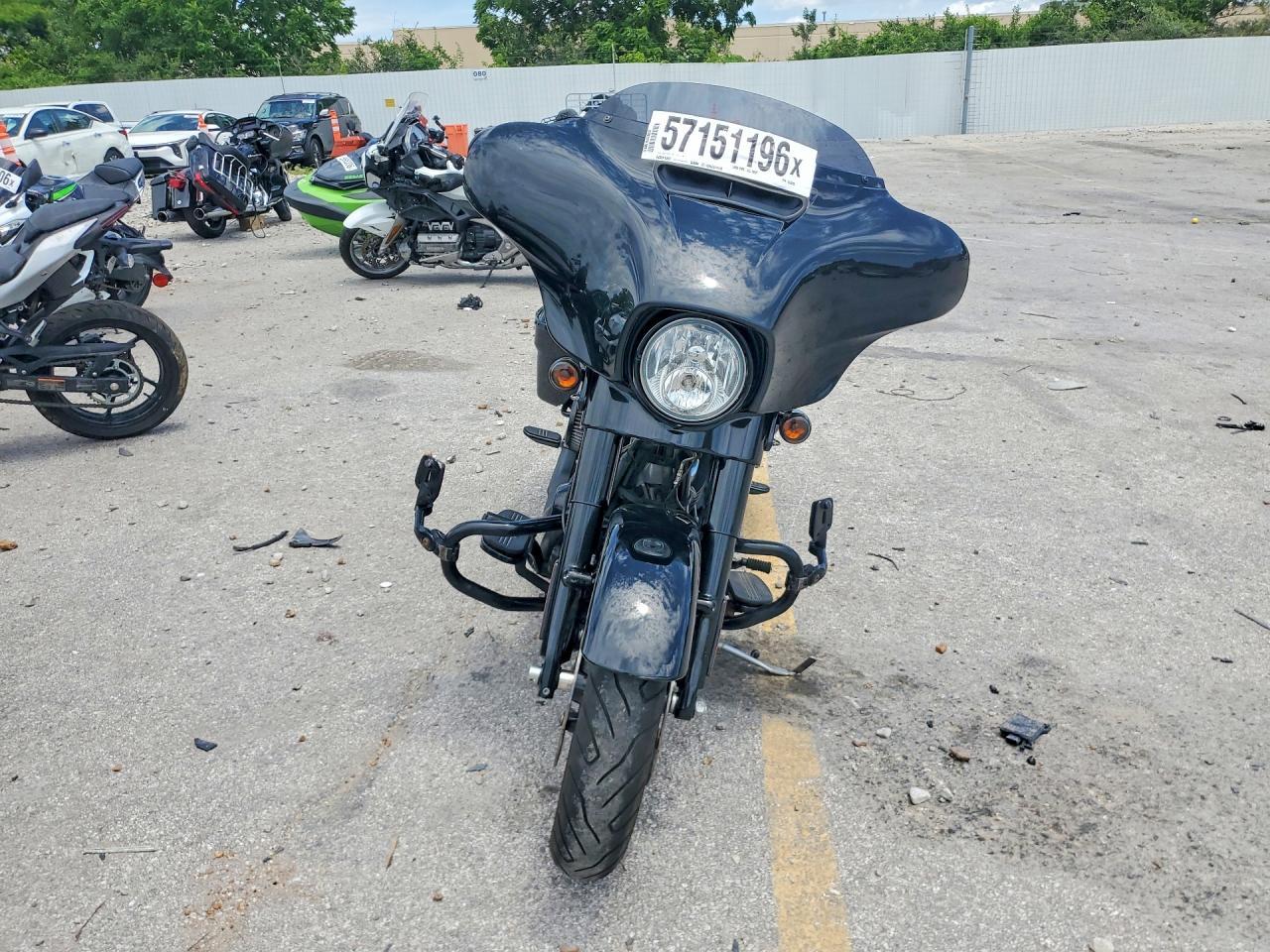 2022 Harley-Davidson Flhxs - Image 2