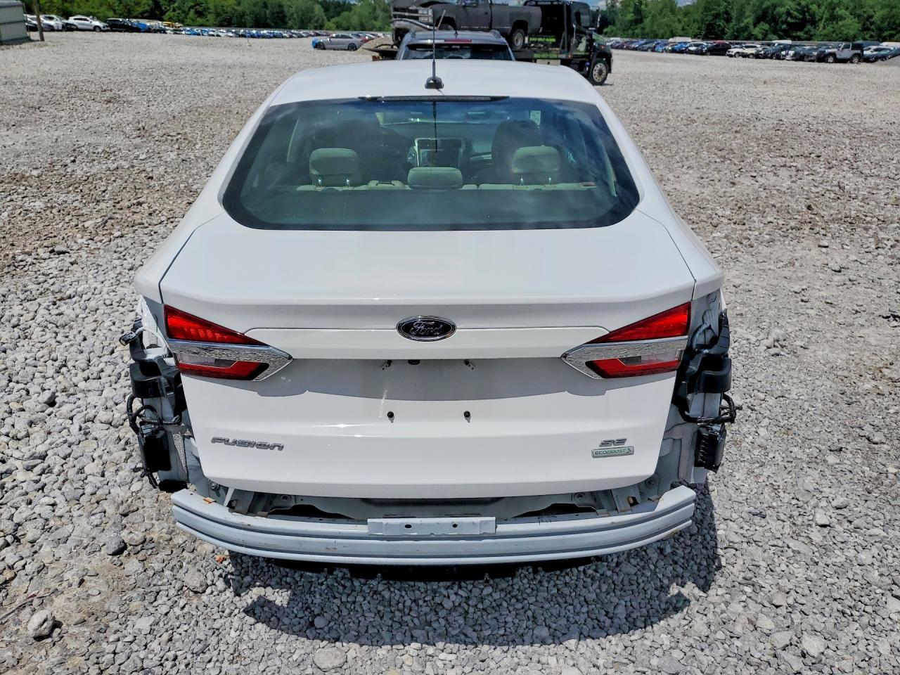 2019 Ford Fusion S - Фото 6