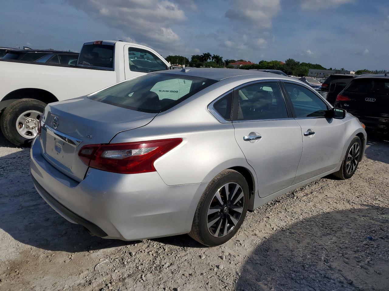 2018 Nissan Altima 2.5 Sv - Фото 3