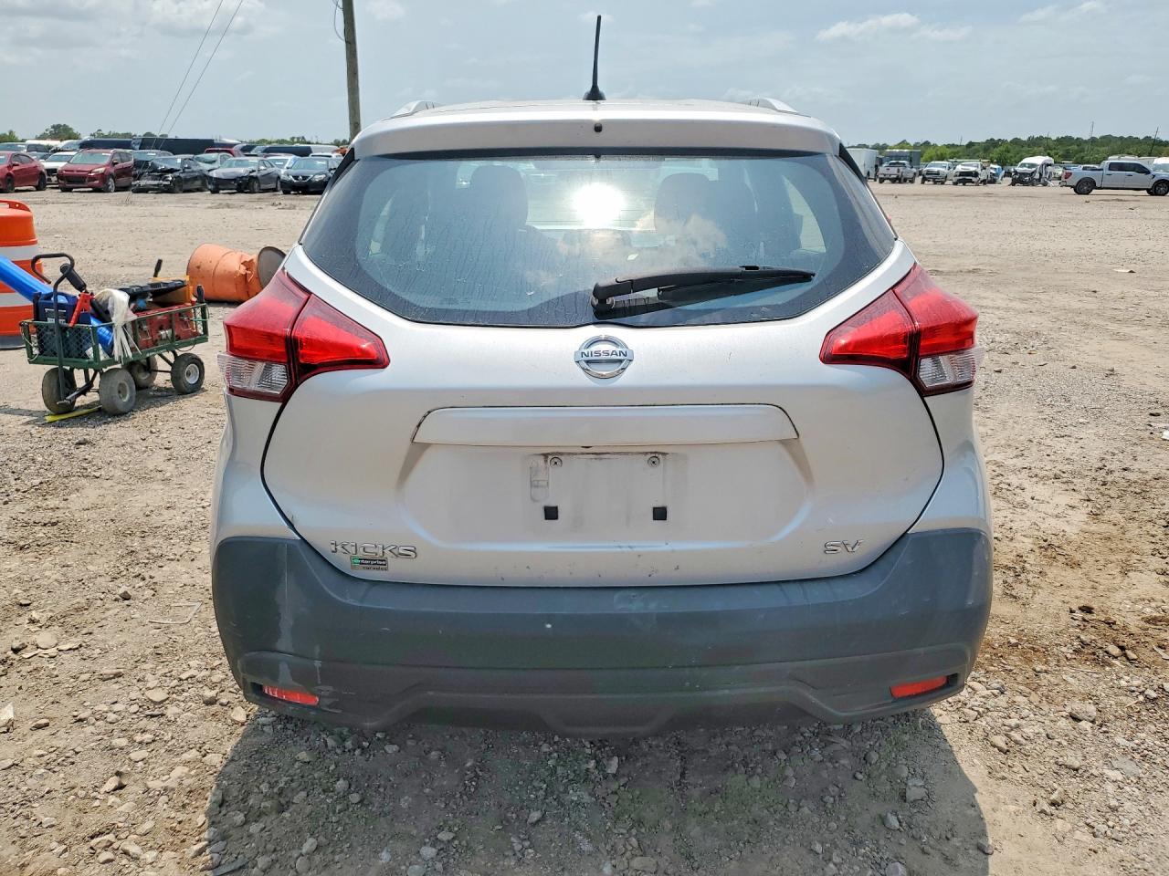 2019 Nissan Kicks Sv - Image 6