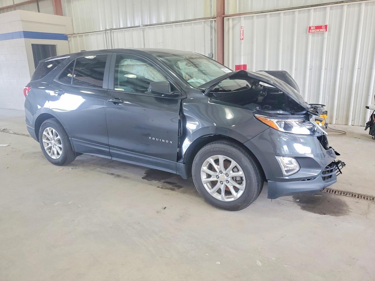 2021 Chevrolet Equinox Ls - Image 4