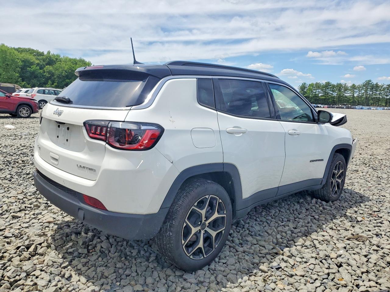 2025 Jeep Compass Limited - Фото 3